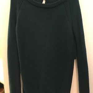 Lululemon Athletica sweater sz 6 worn few times.
